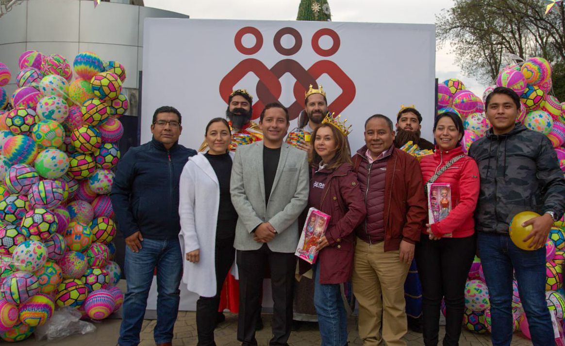 Javier Rivera Bonilla celebra el Día de Reyes con una divertida fiesta para todas las familias apizaquenses